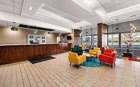 Comfort Inn & Suites Omaha Central